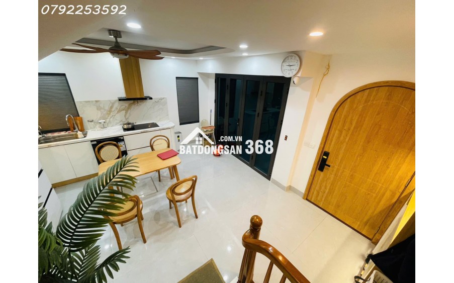 Bán Nhà Phố Trần Duy Hưng. Cầu Giấy. Diện Tích 30m. x6 Tầng. Mặt tiền 5.7m. Giá bán 14.8 tỷ.